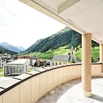 Jägerhof 4*