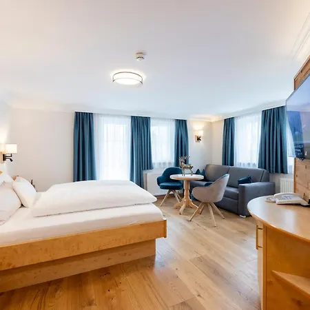 Jaegerhof Hotel 4*