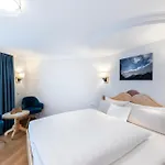 Hotel Jaegerhof 4*